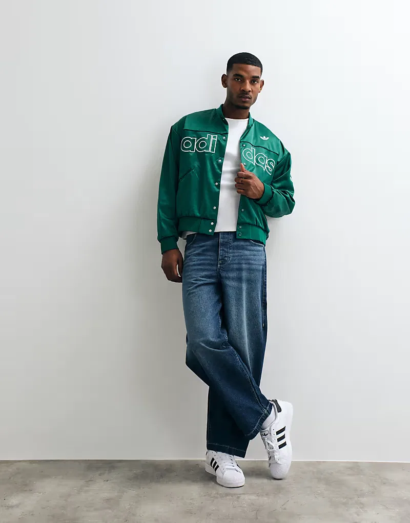 Тканая университетская куртка Adidas Originals, зеленый — фото 4