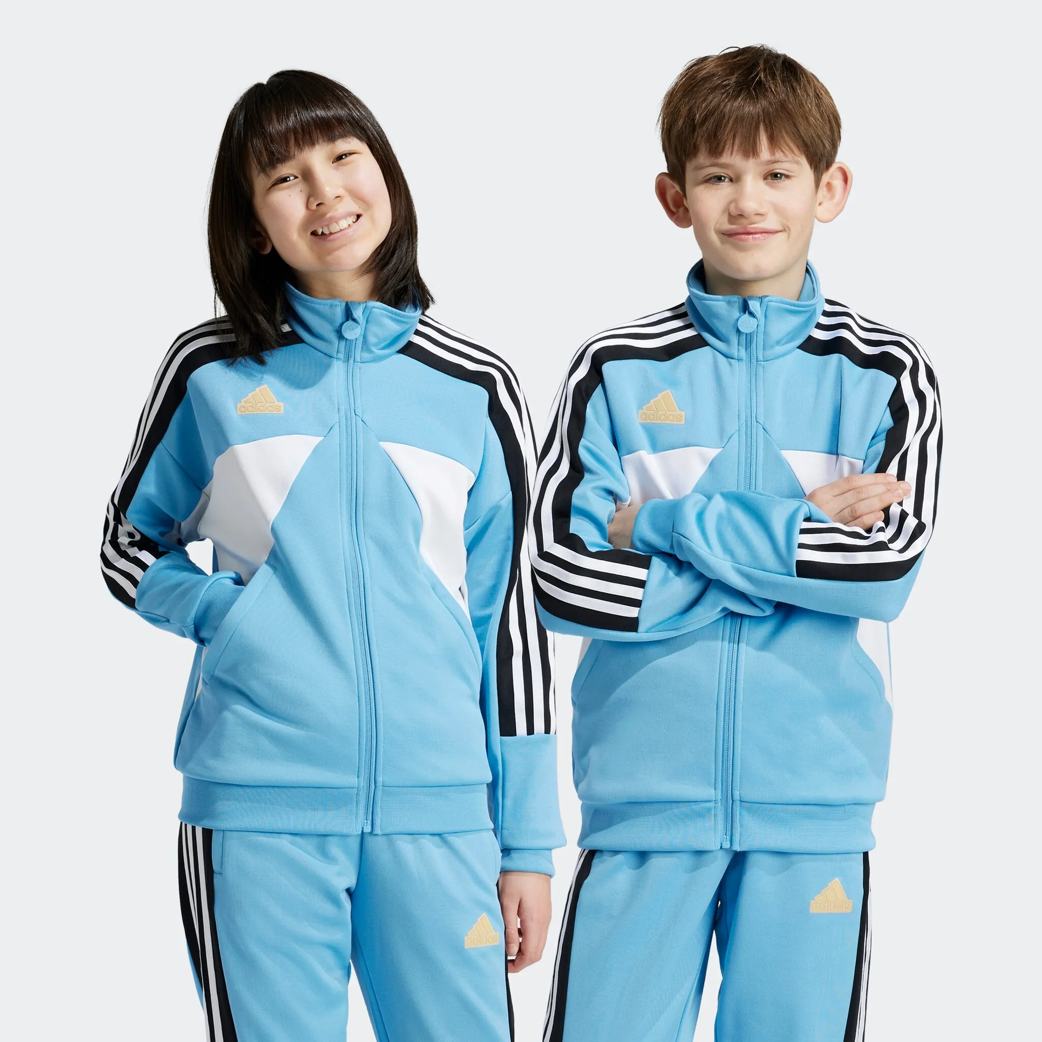 

Спортивная куртка Adidas Sportswear "J NP TTOP", голубой