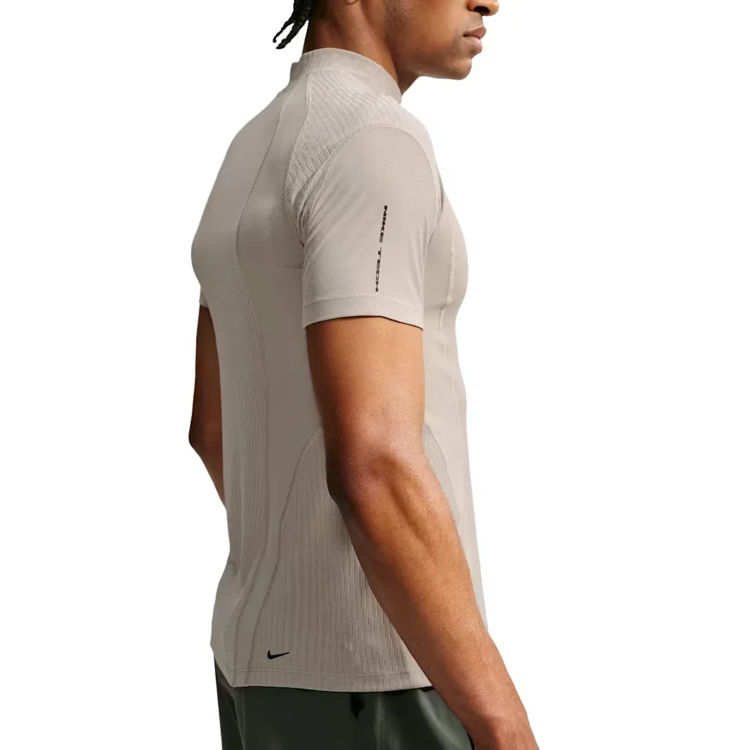 Мужская футболка Tech Dri-FIT ADV T-Shirt 'College Grey Black' Nike, College Grey/Black — фото 2