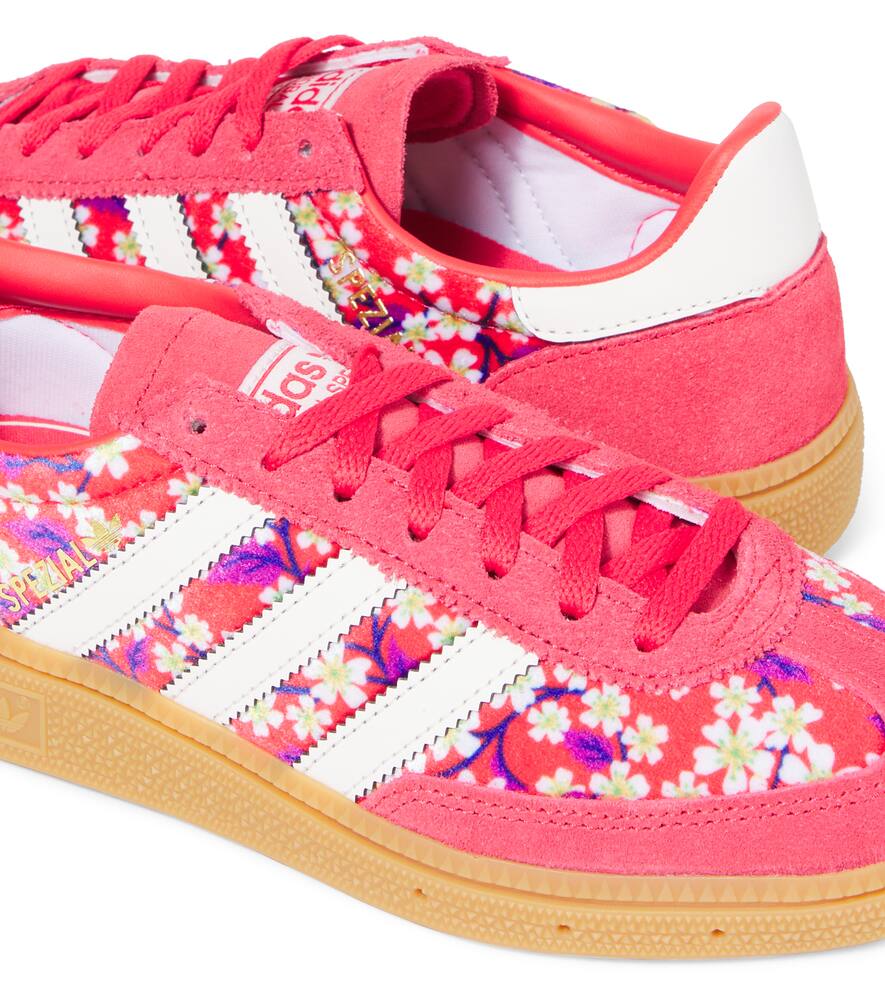 Кроссовки Handball Spezial с цветочным принтом и отделкой из замши Adidas Originals Kids, Supplier Colour/Off White/Red — фото 4