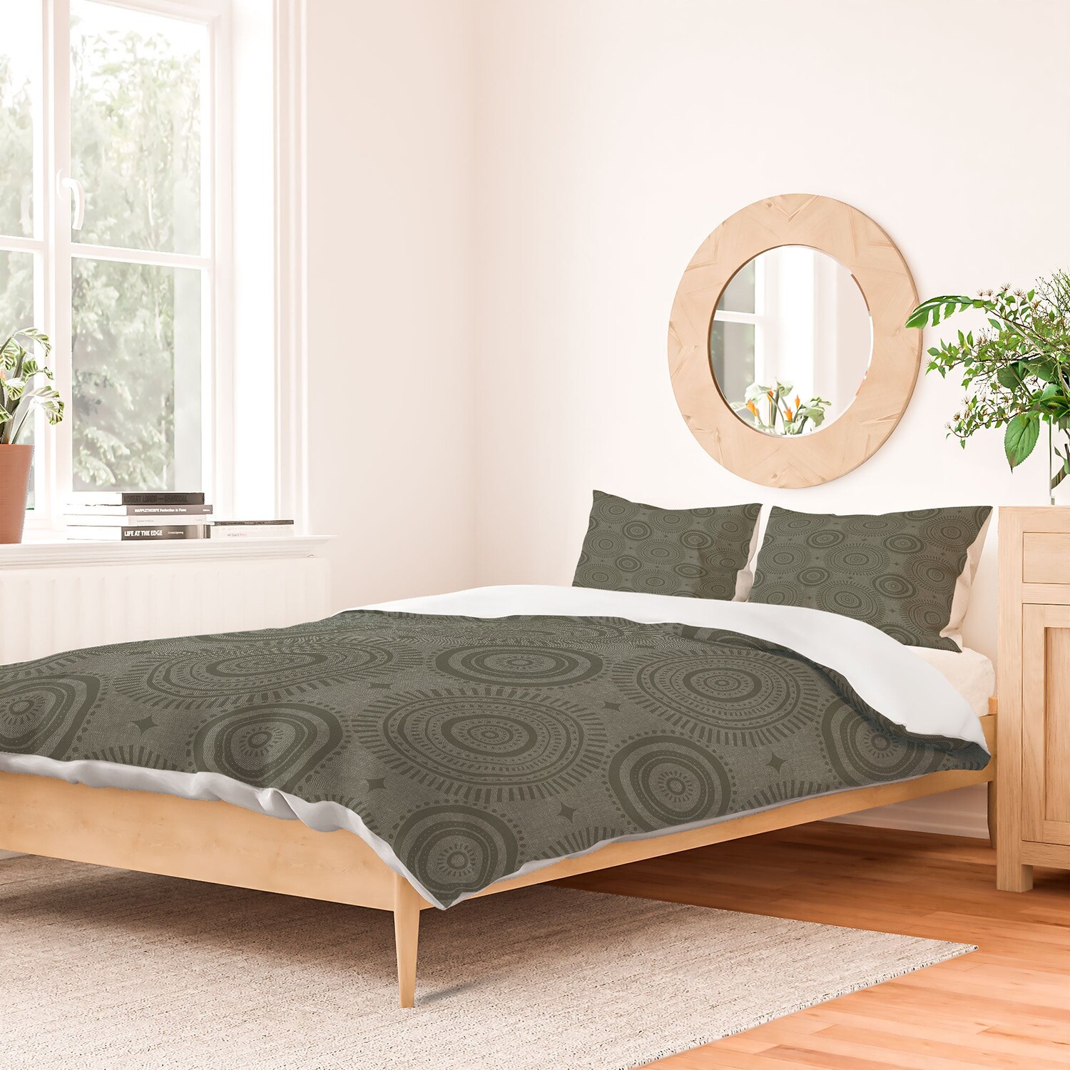

Little Arrow Design Co Бохо Солнце и звезды Оливковое пуховое одеяло из полиэстера Deny Designs, цвет Polyester