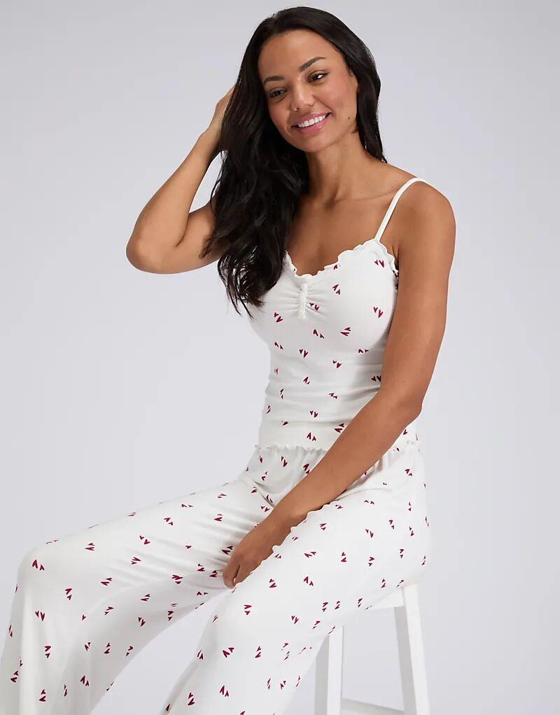 

Boux Avenue Супермягкий пижамный комплект из топа и брюк с сердечками в цвете слоновой кости