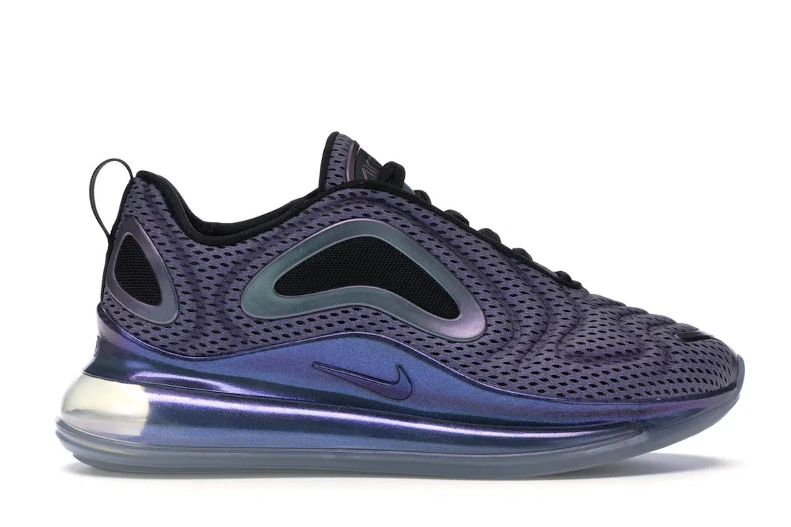 Детские кроссовки Lifestyle Nike Air Max 720, Metallic Silver/Metallic Silver-Black