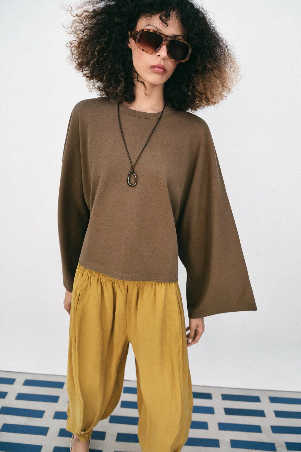 Хлопковая футболка с широкими рукавами ZARA, Mink — фото 2