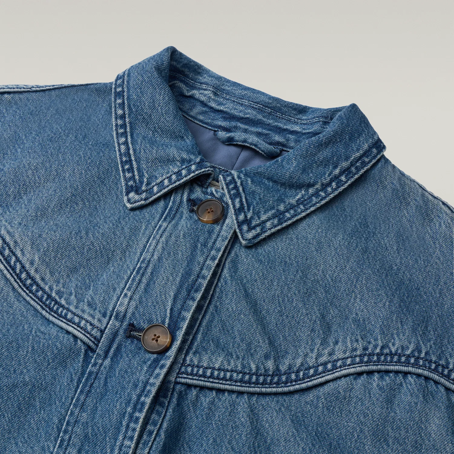Женская джинсовая куртка с лацканами Medium Blue Levis — фото 4