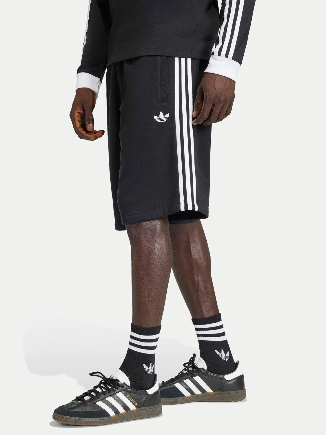Мужские спортивные шорты стандартного кроя Adidas, черный