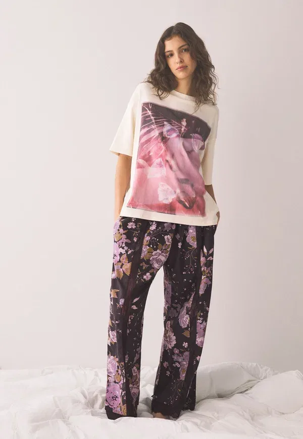 Пижамный комплект из хлопка Regular fit short sleeve set Next Purple Floral, фиолетовый — фото 3