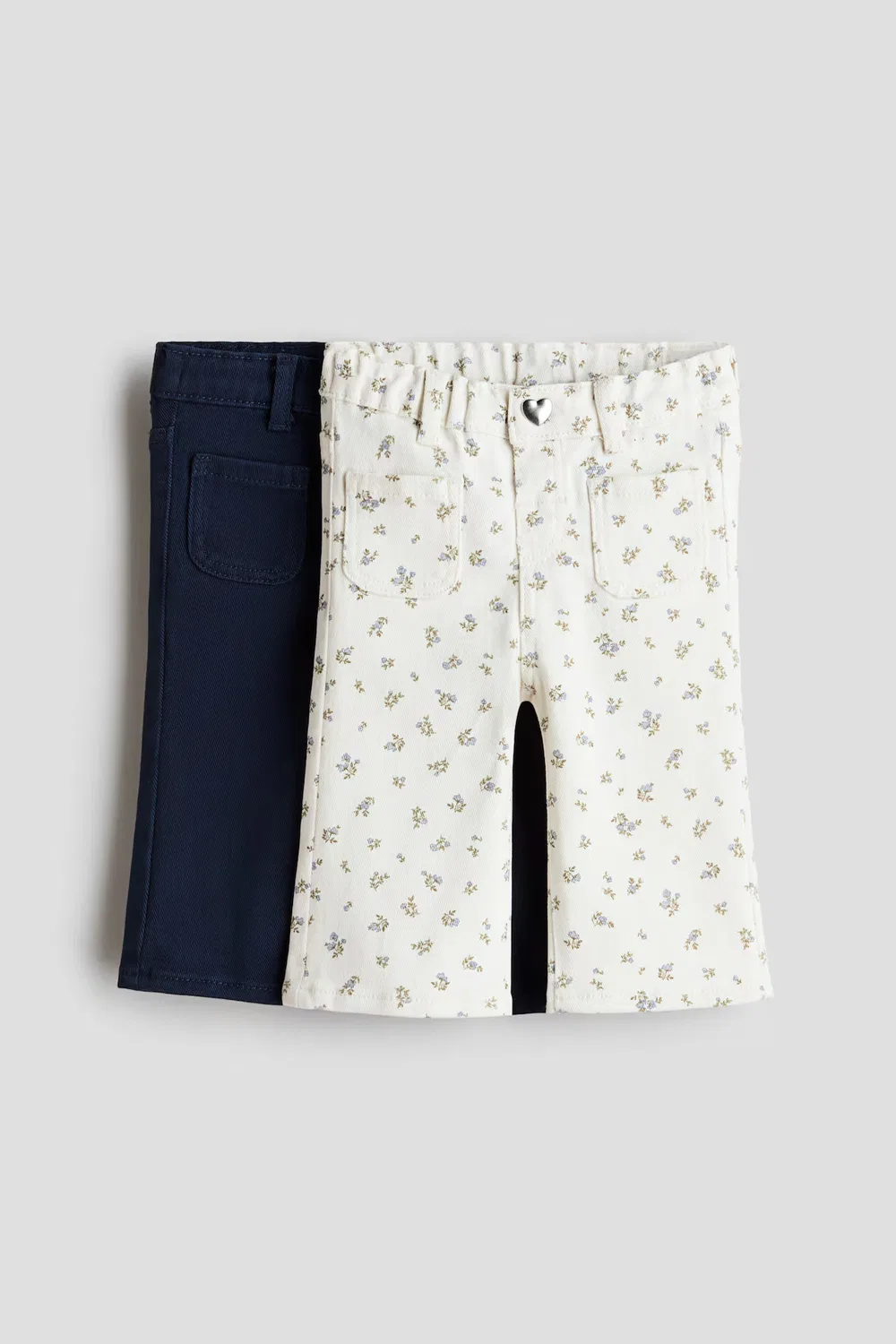 Комплект из 2 брюк из саржи H&M, Dunkelblau/Geblümt