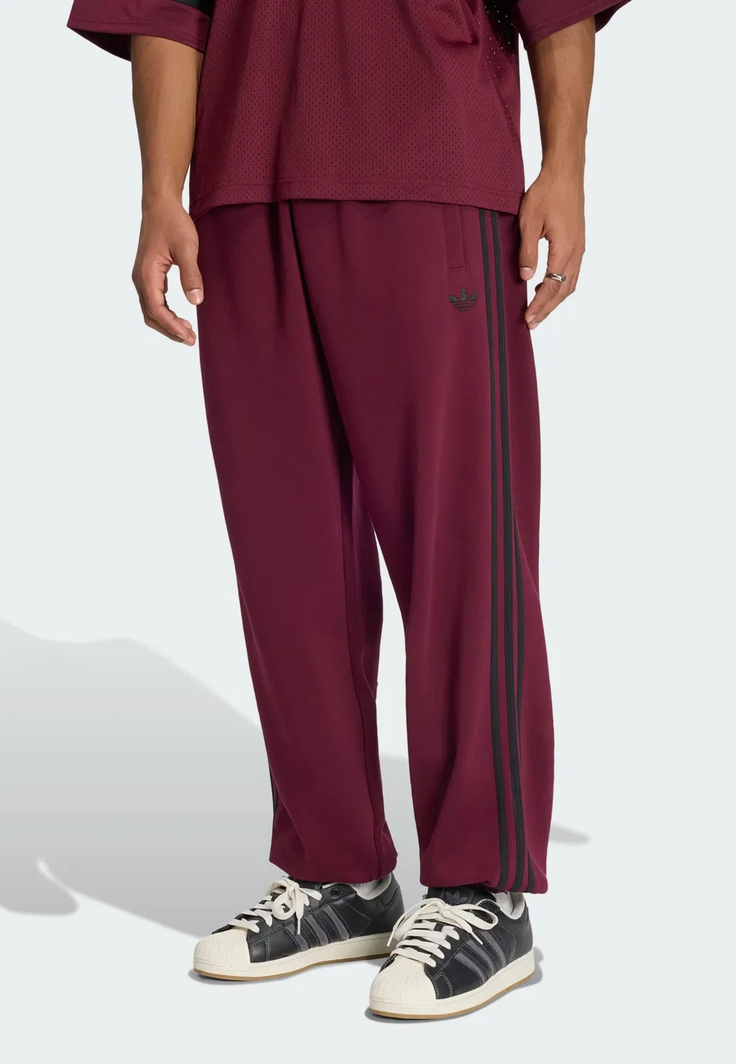 Зауженные брюки Adidas Originals Adicolor красного цвета — фото 2