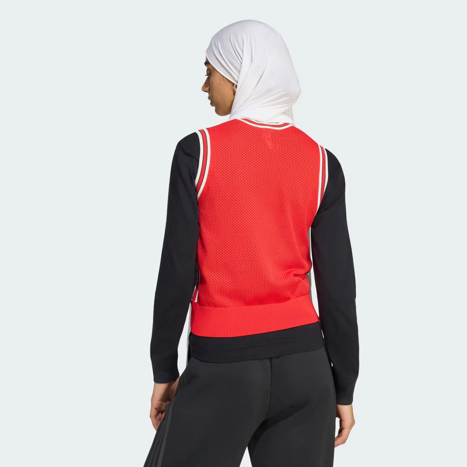 Женский вязаный жилет с капюшоном Fully Fashion Graphic Vest Adidas Originals, ярко-красный/белоснежный — фото 2