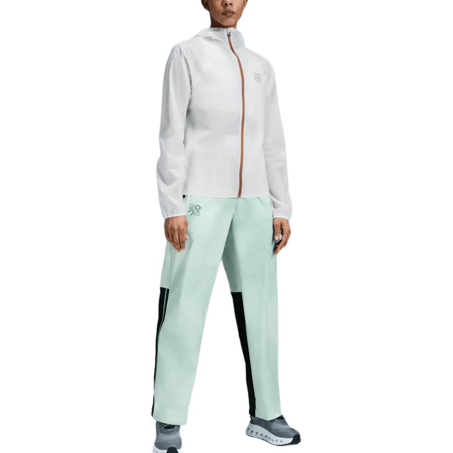 

On Женская белая куртка LOEWE Ultra, White