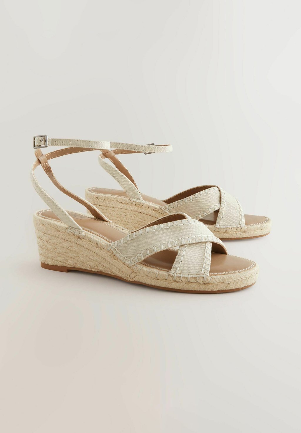 Босоножки на танкетке REGULAR FIT - FOREVER COMFORT CROSS-OVER - Espadrilles Next, цвет Mottled Beige — фото 2