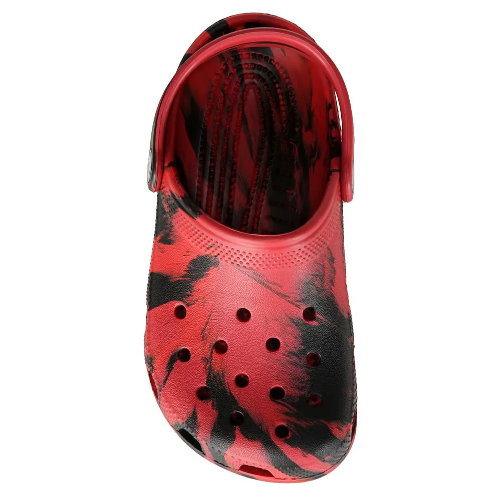 Детские классические сабо с мраморным рисунком Crocs, Red Pepper/Black — фото 4