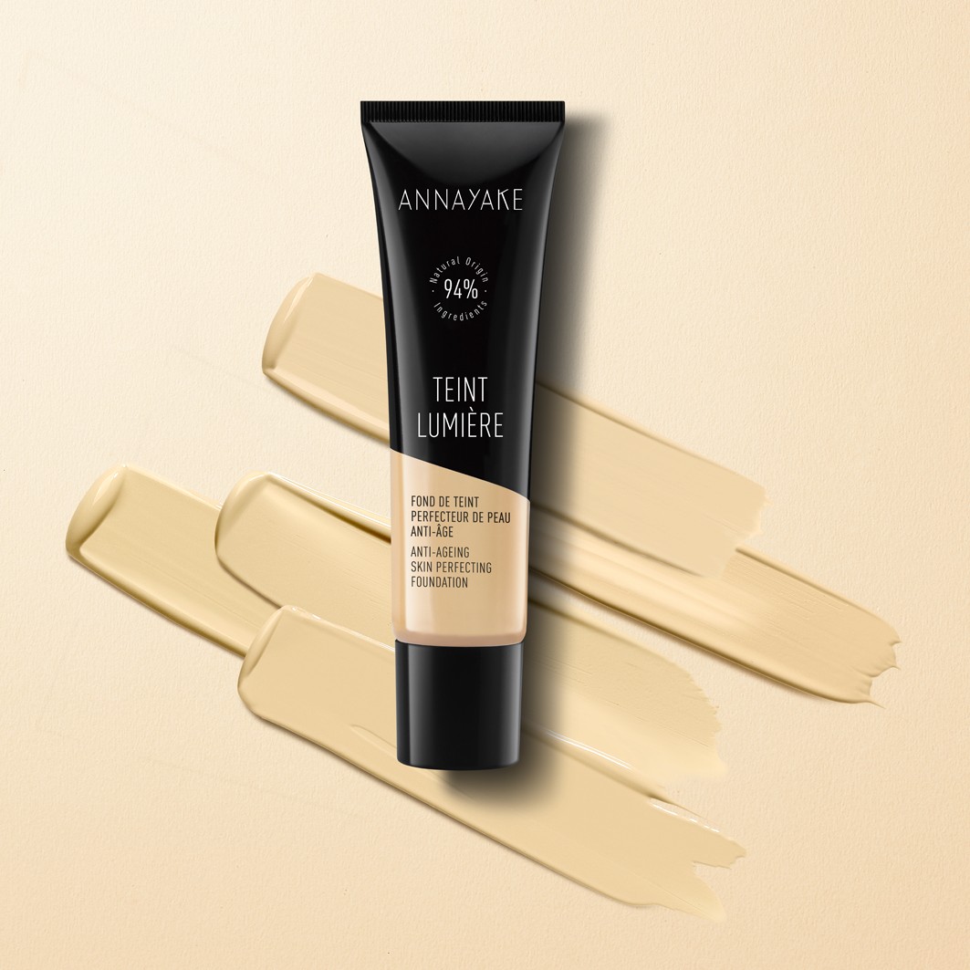 Тональный крем для лица teint lumière anti-ageing skin perfecting foundation Annayake, nr. 5 - light beige, объем 30 мл — фото 2