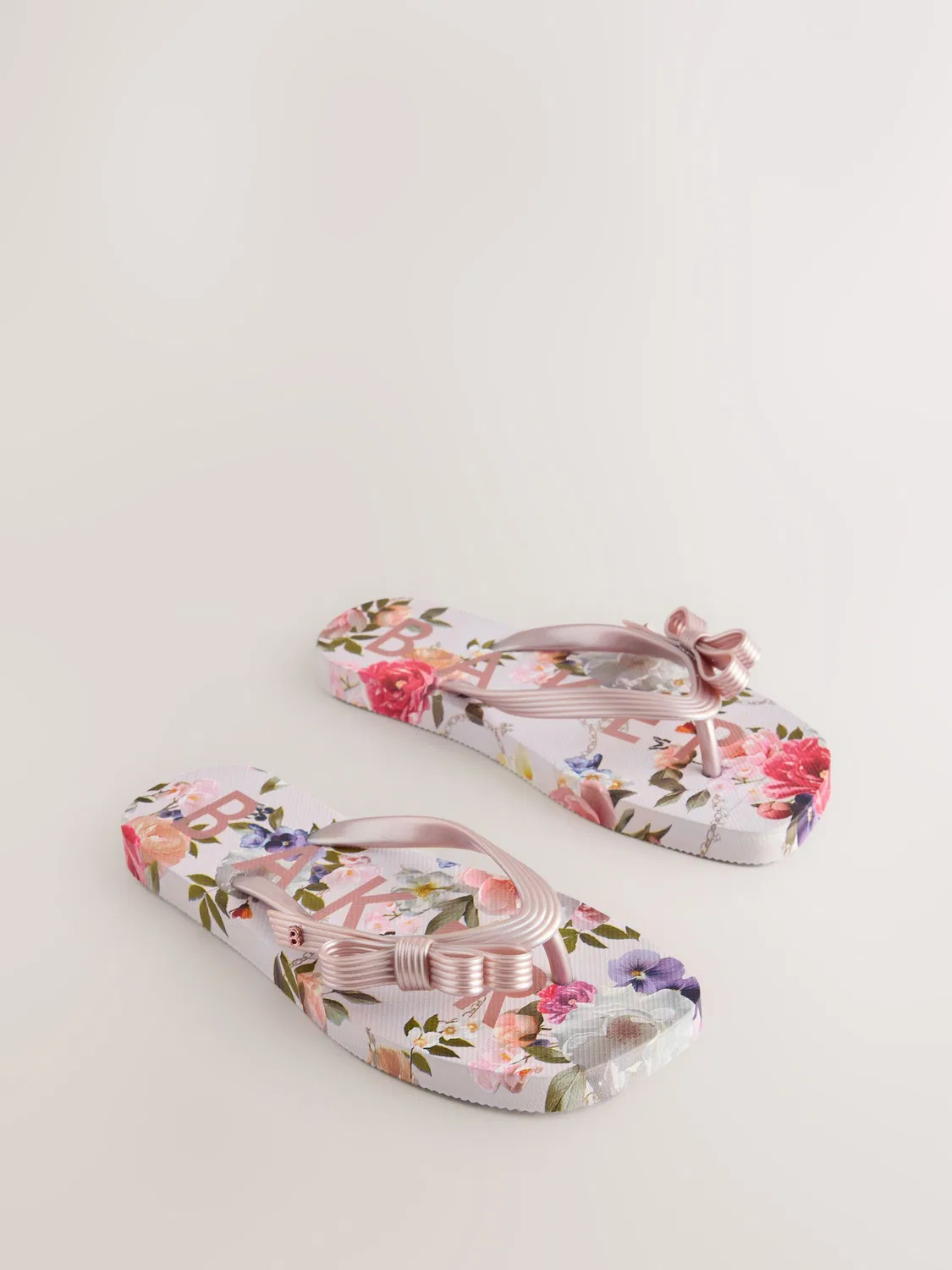 Вьетнамки Baker by Ted Baker Bow Square Toe, розовый