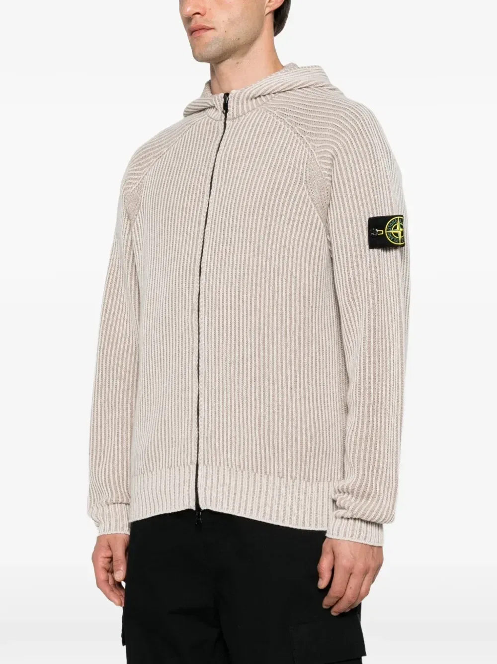 Вязаный кардиган на молнии в рубчик Stone Island, бежевый — фото 3