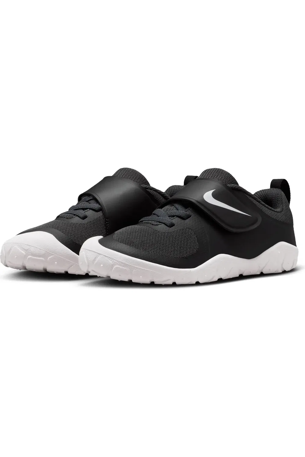 Детские кроссовки легкие на липучке Swoosh 1 Essential Nike, 001 черно-белый