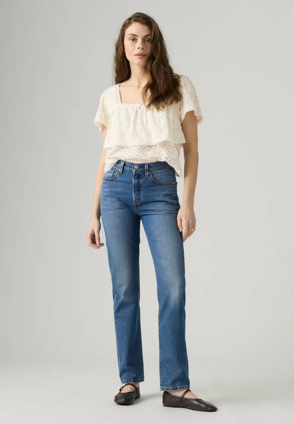 Женские джинсы 501 - джинсы прямого кроя Levi'S, Pretty Pleasing Med Indigo Worn In — фото 2