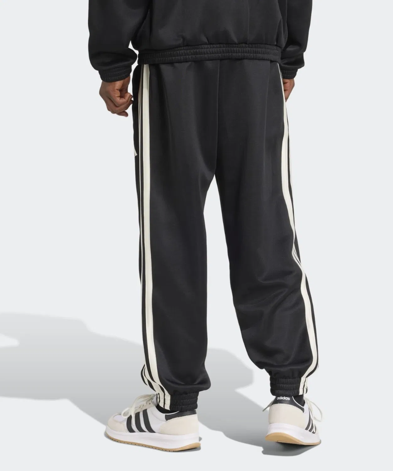 Мужские спортивные штаны свободного кроя с принтом Stadium Adidas, Black — фото 2