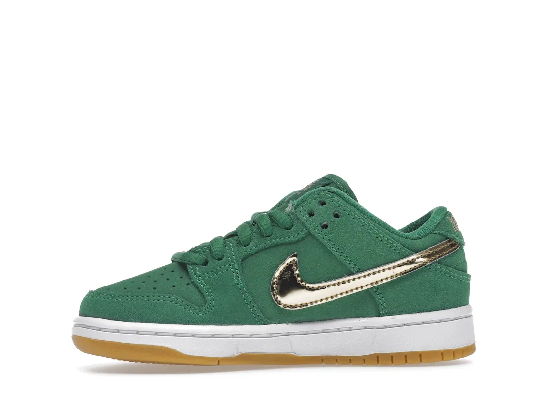 Детский спортивный кед Nike SB Dunk Low, Green/Metallic Gold/White/Light Gum — фото 3