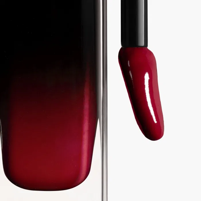 Жидкая губная помада 80 Timeless Rouge Allure Laque Chanel — фото 2