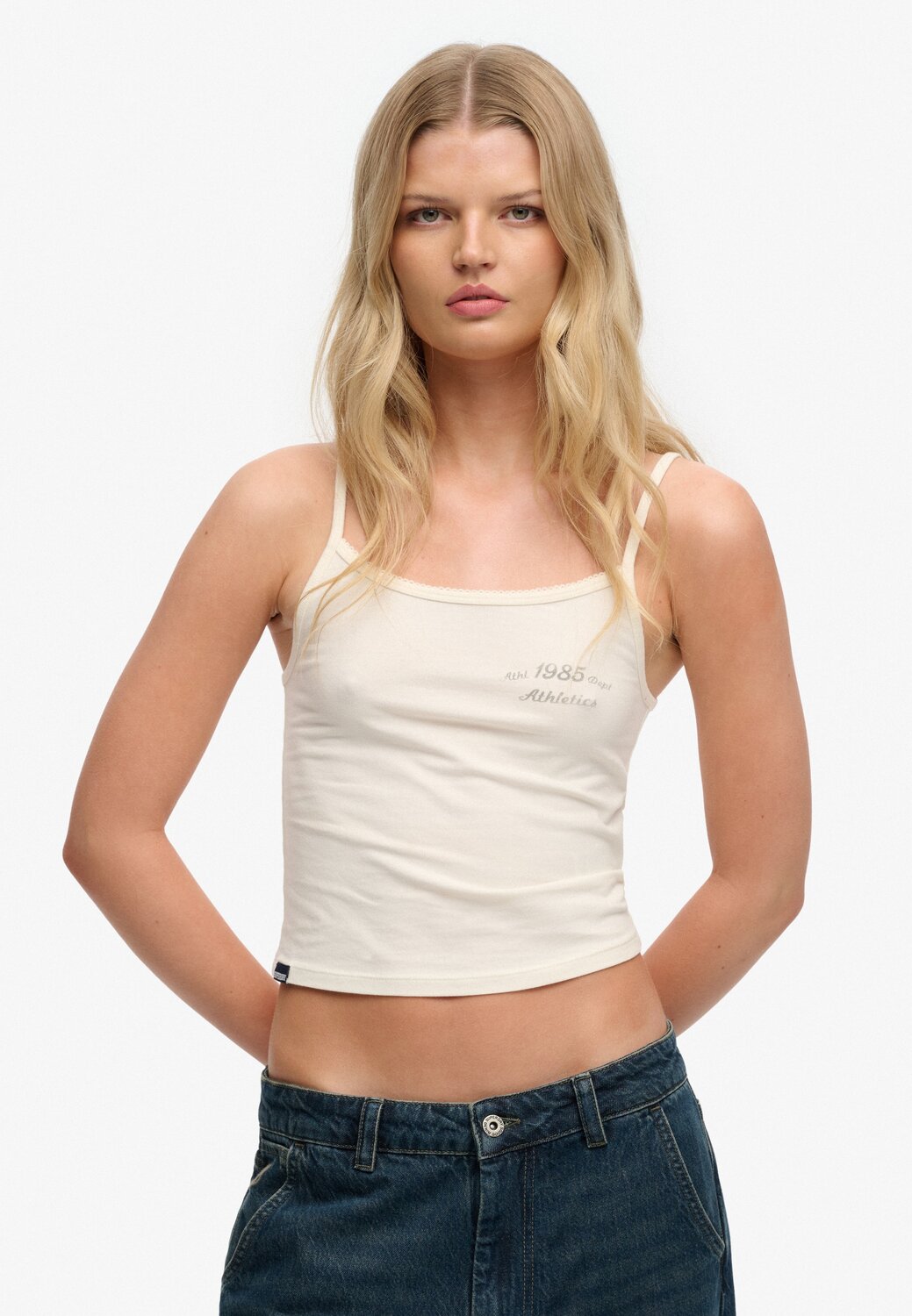 

Superdry & Co Топ 'Athletics Essentials' в белом цвете