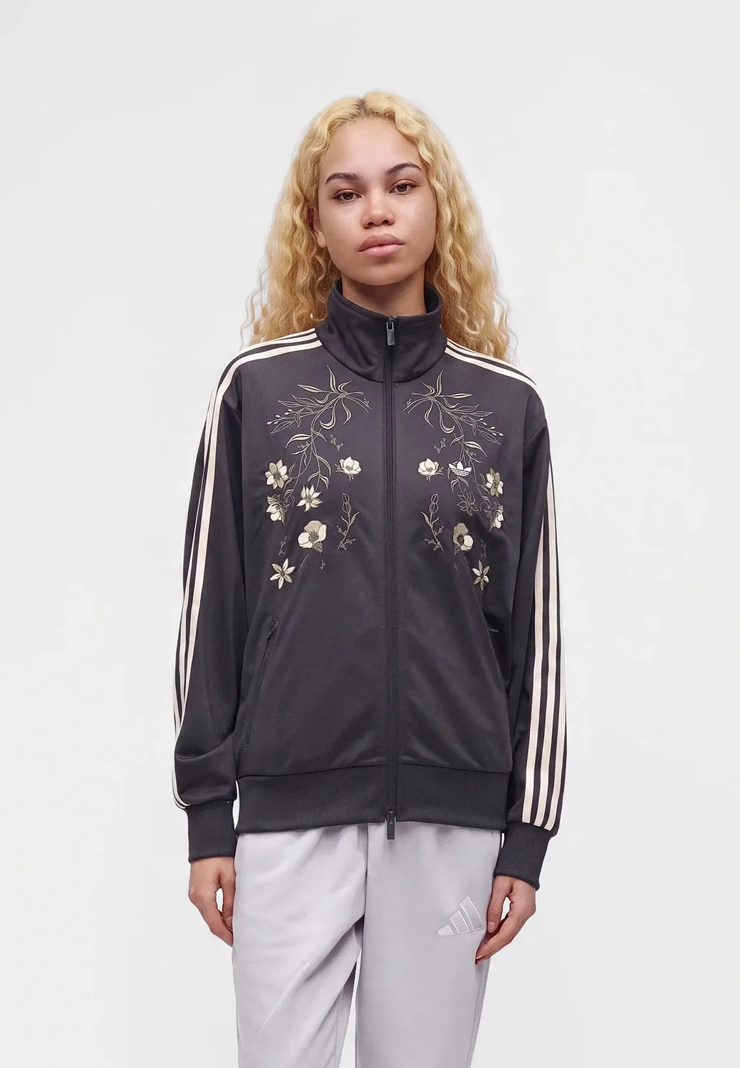 Свободная толстовка на молнии с вышивкой "Жар-птица" Adidas Originals, Utility Black — фото 4