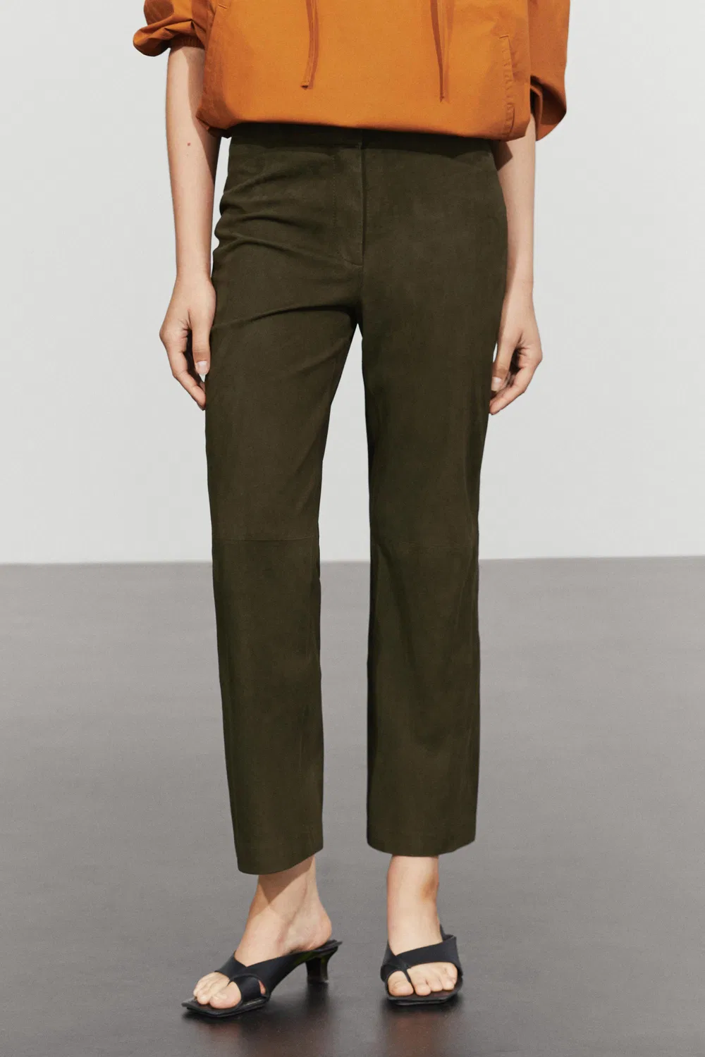 Брюки Massimo Dutti, из замшевой кожи, хаки