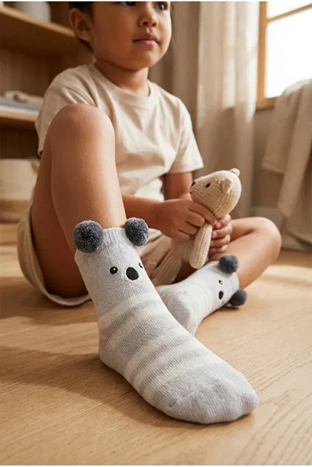 Детские носки с принтом модель Baby socks with pompom accessories, cute koala patterned socks Katia&Bony, Gray