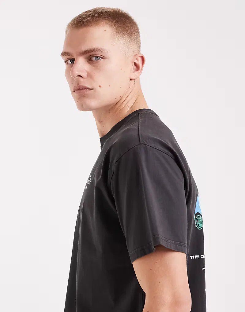 Футболка свободного кроя Levi's с графическим принтом на спине, черный — фото 4