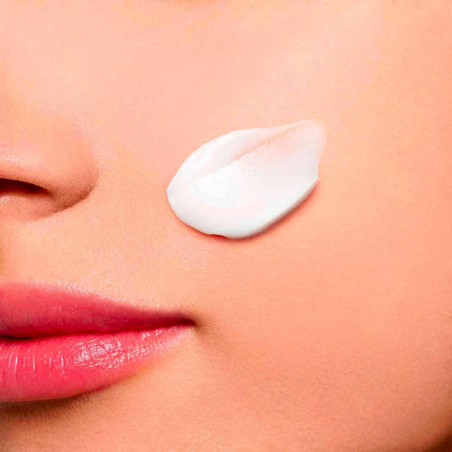 Ночной крем CLARINS Hydra-Essentiel [HA²] Soin de nuit repulpant "anti-soif" 50 мл — фото 2