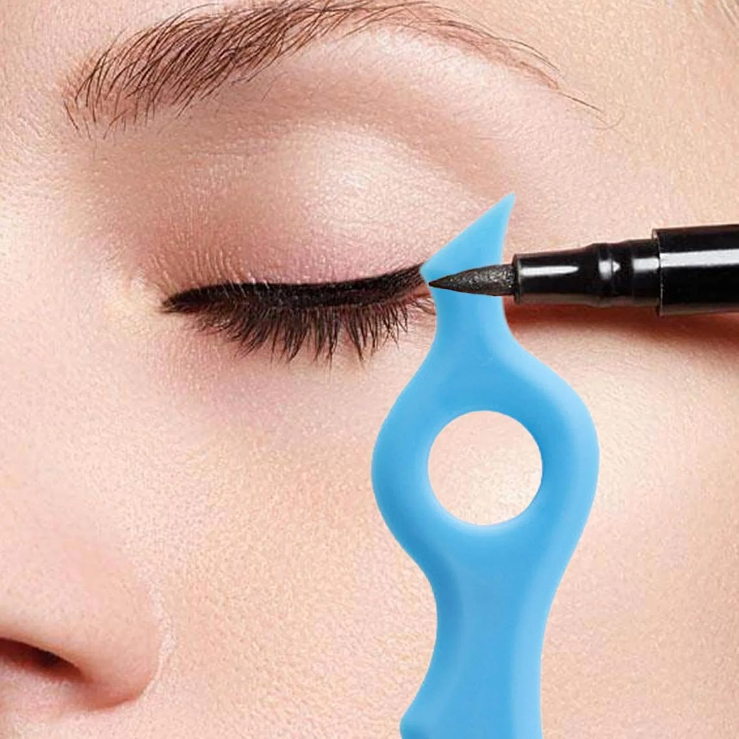 Трафарет для подводки, Silicone Eyeliner Tool, Maciun, 1 шт, 170x32x7 мм, Blue — фото 2