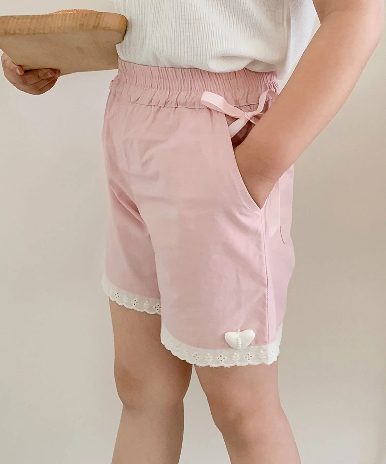 Шорты с лентами, кружевом и сердечками Aimoha Kids, pink — фото 3