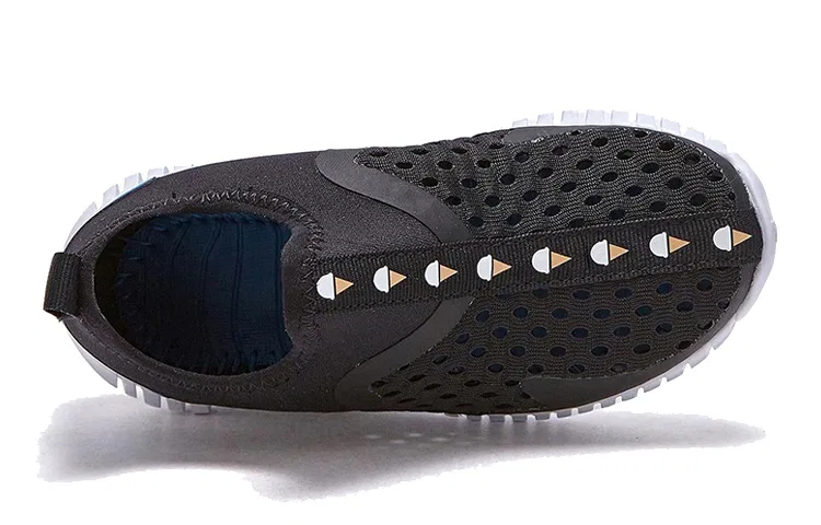 Детские кроссовки с открытым носком и быстросохнущим верхом Aqua Drift New Balance, Black Blue — фото 4