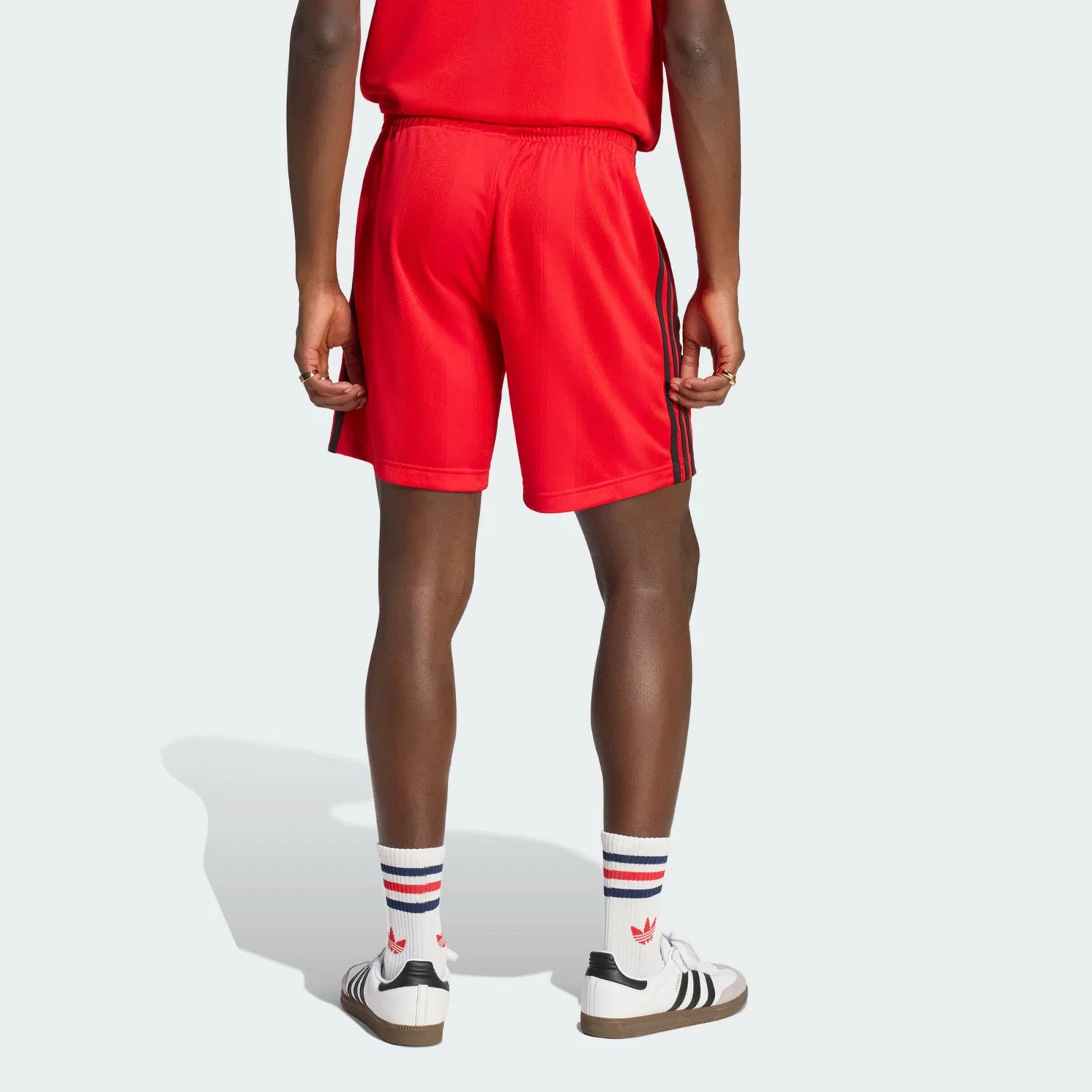 Красные шорты Adidas Originals Regular Adicolor — фото 3