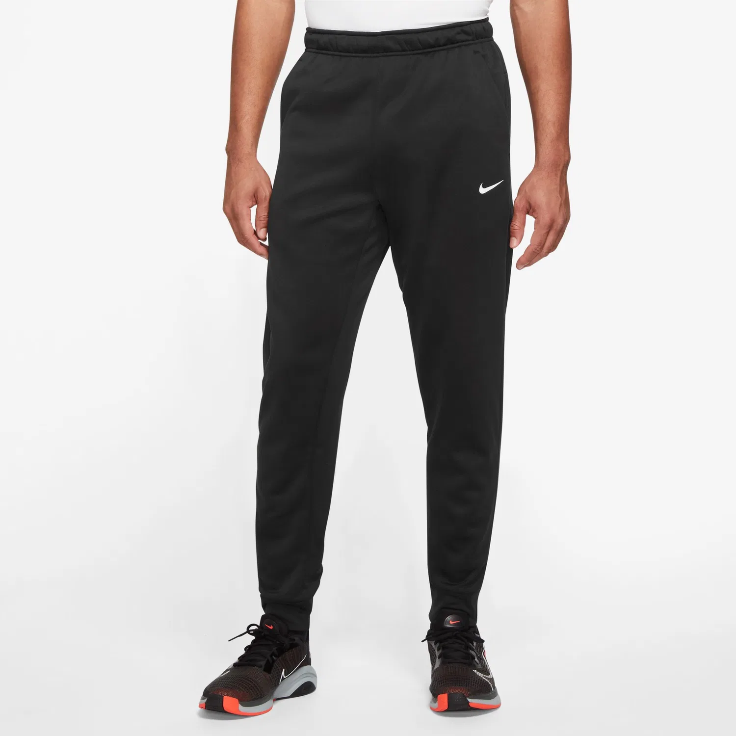Мужские спортивные брюки из флиса с зауженным кроем Nike Therma Fleece Taper Pants, Black/Black/White — фото 4