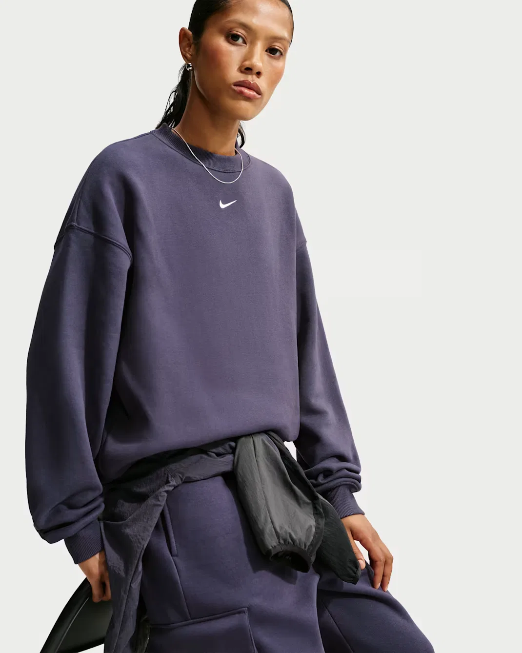 Женская толстовка оверсайз с круглым вырезом Nike Studio Fleece Medium Weight, Gridiron/Sail