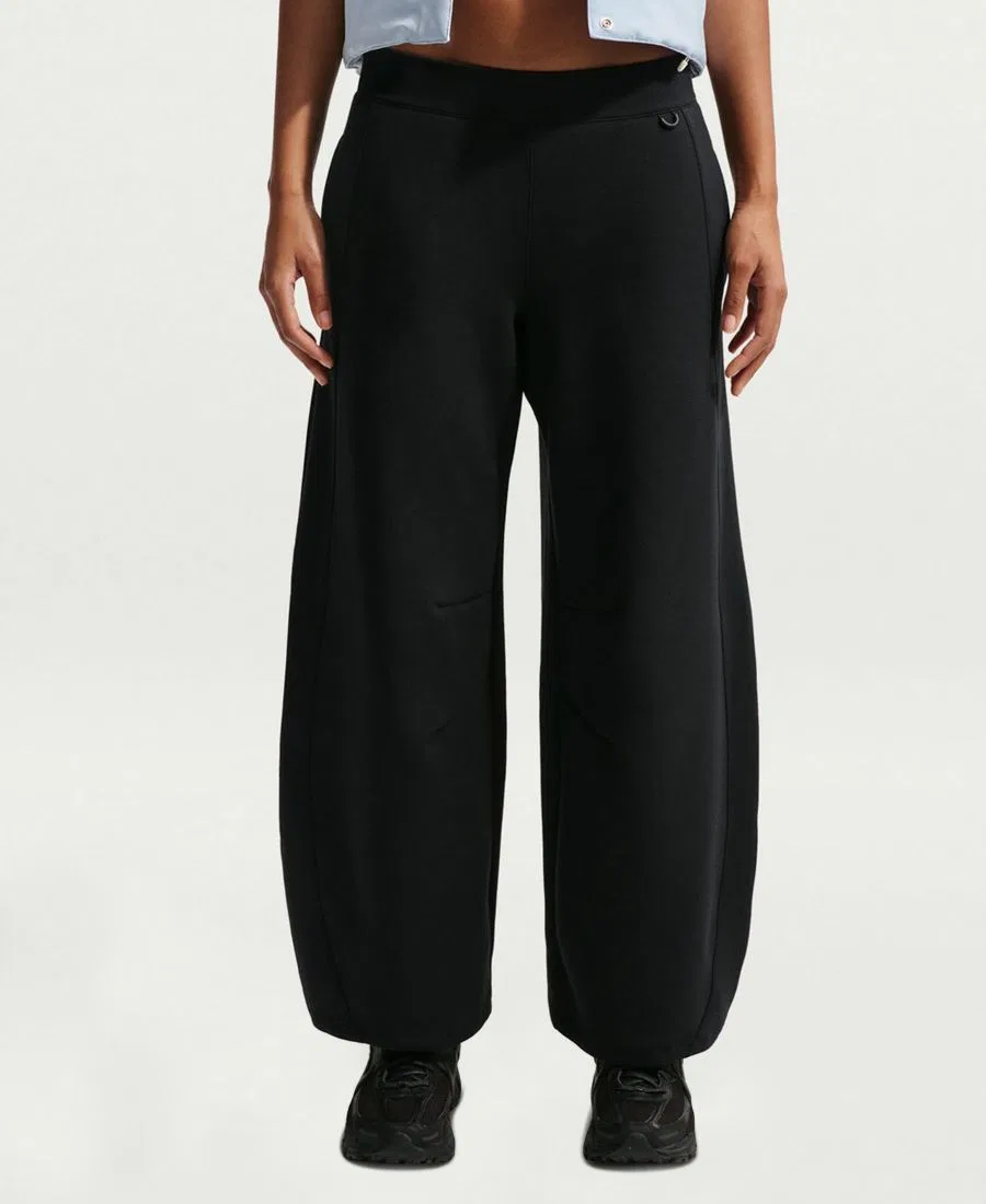 Штаны Nike с высокой посадкой и широкими штанинами, модель 24.7 ImpossiblySoft, Black/Dark Smoke Grey
