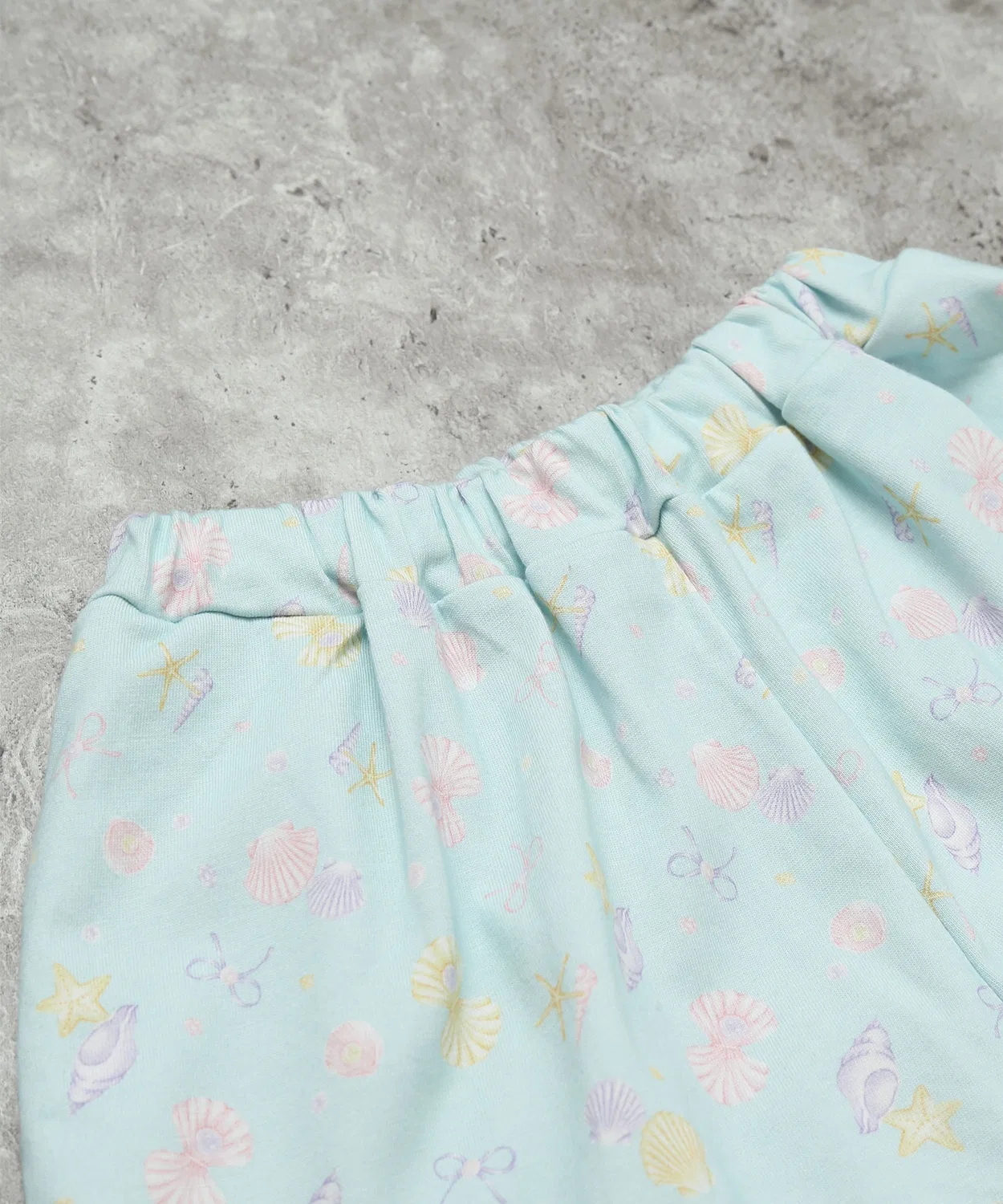 Детские шорты-кюлоты с принтом Shell, модель Shell Total Print, la poche biscuit, Sax Blue — фото 4