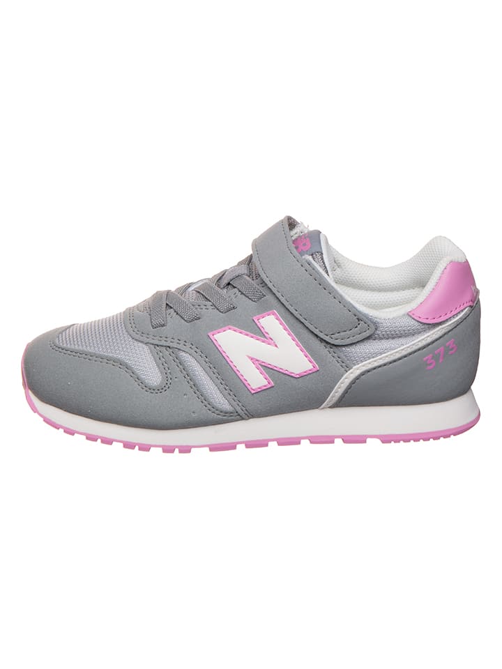 

Кроссовки на шнуровке New Balance, серый