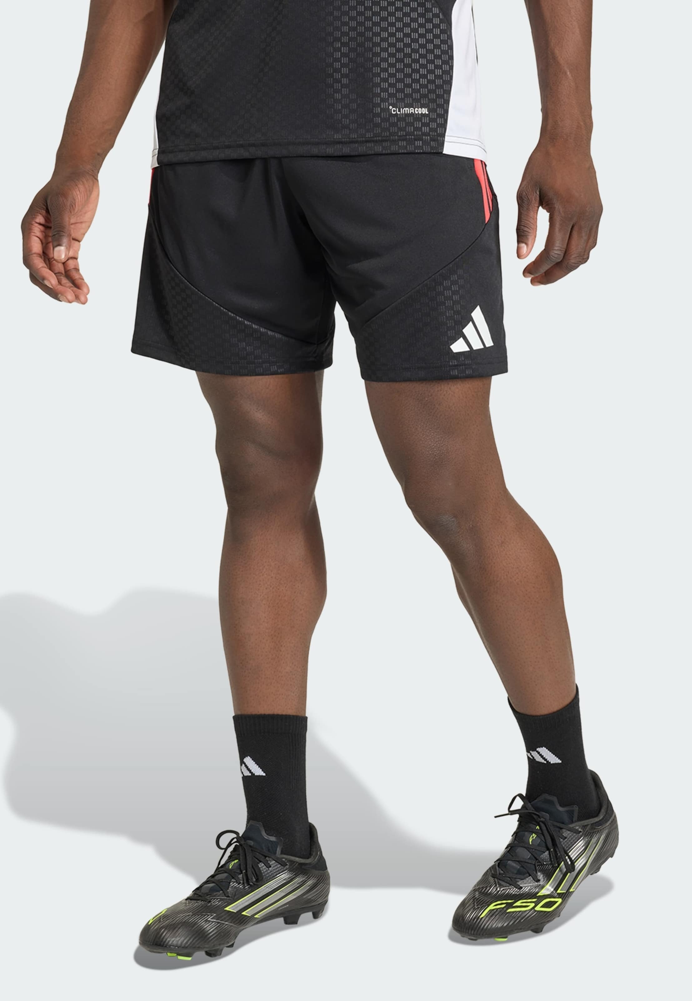 Adidas Performance Шорты для тренировок Regular 'Tiro 26 Competition' в черном цвете — фото 2