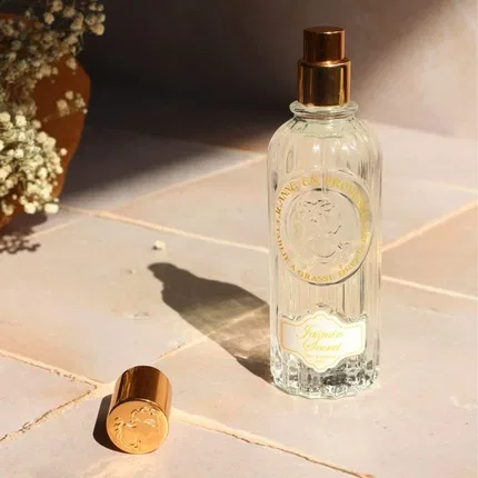 Женская парфюмерная вода с ароматом жасмина 60 мл JASMIN SECRET Jeanne En Provence