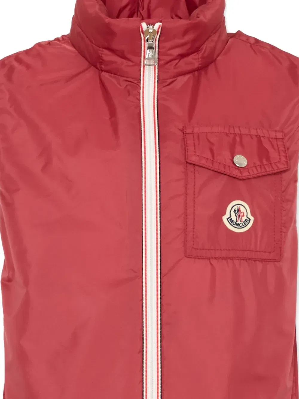 Стеганый жилет с капюшоном и нашивкой-логотипом Moncler Enfant, красный — фото 4
