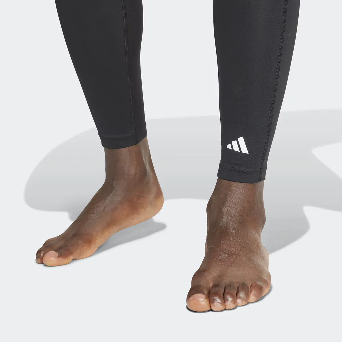 Мужские компрессионные леггинсы TECHFIT Adidas Long Leggings, чёрный — фото 3