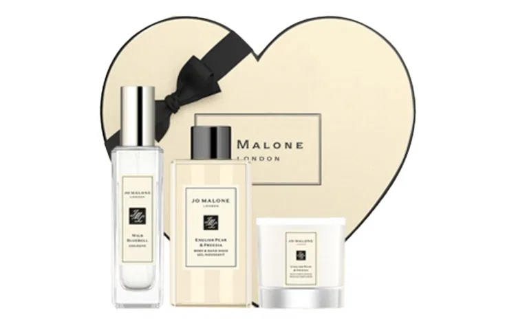 Парфюмерный набор Bluebell Perfume 30ml+English Pear & Freesia Shower Gel 100ml+English Pear & Freesia Candle 35g Jo Malone London