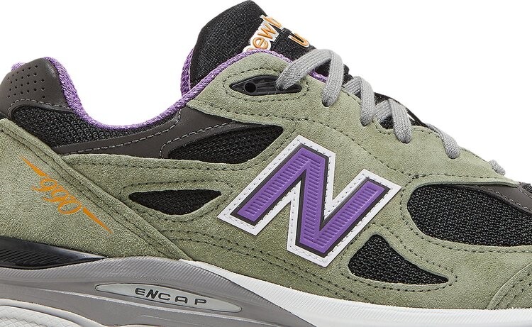 Кроссовки New Balance Teddy Santis x 990v3 Made In USA 'Olive Leaf', зеленый — фото 3