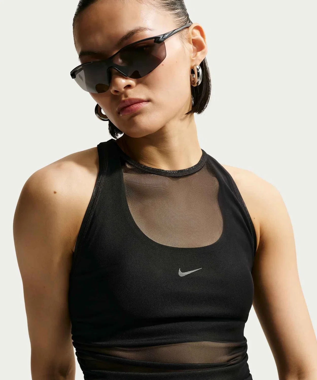 Женский топ без рукавов из шифона с брендом NIKE, Black — фото 4