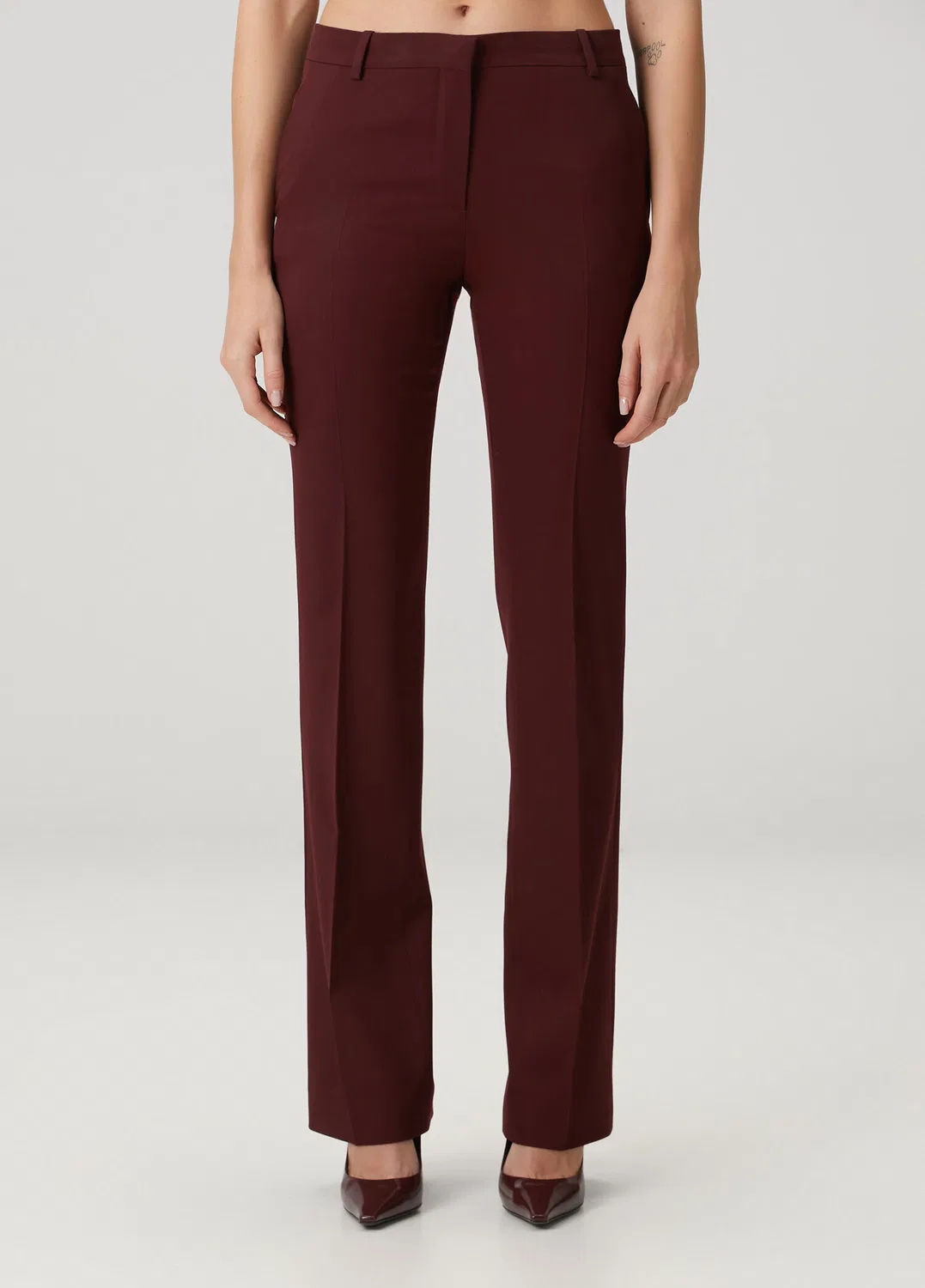 Брюки Versace Slim Fit, бордовый — фото 2