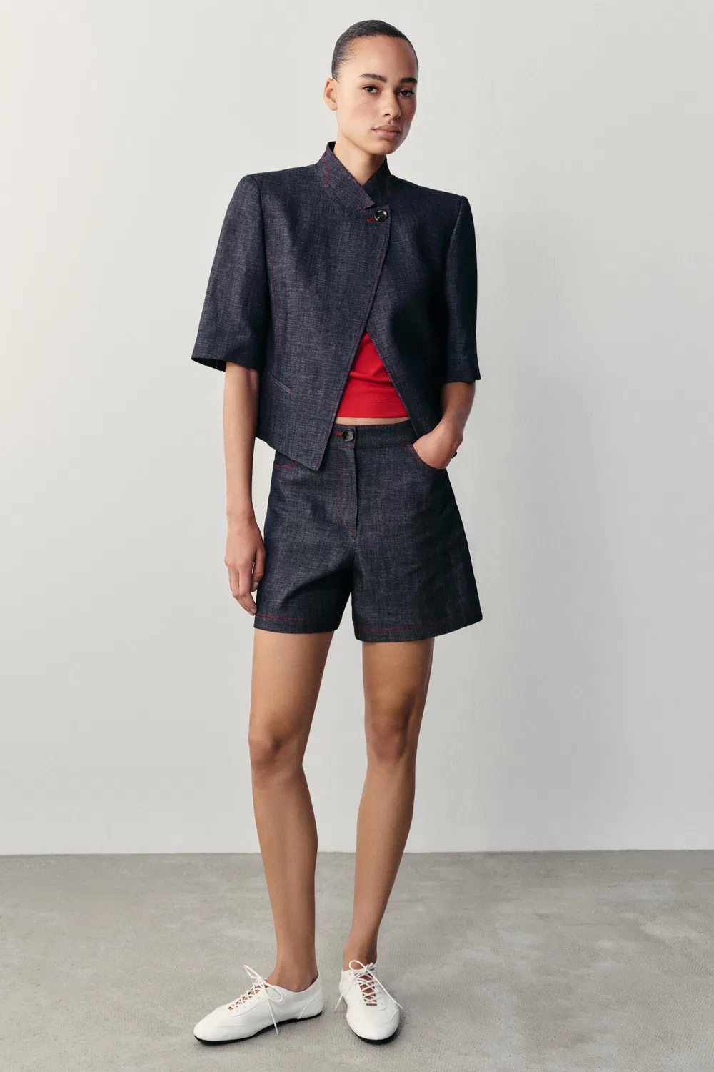 Шорты-бермуды из льна с контрастной отстрочкой ZARA, Indigo