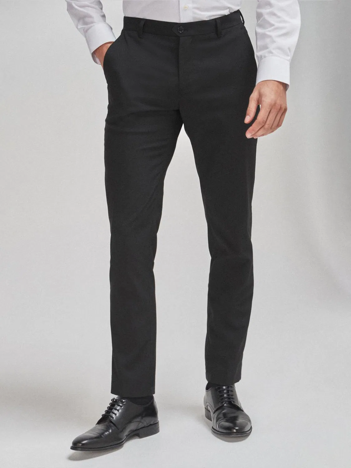 Брюки зауженные Slim Tapered Fit Next, черные